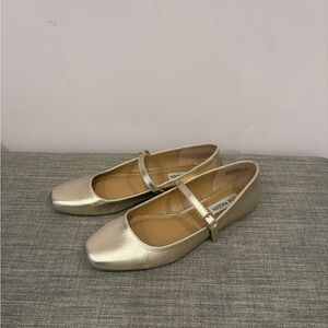 Steve Madden Metallic Gold Mary Jane Flats